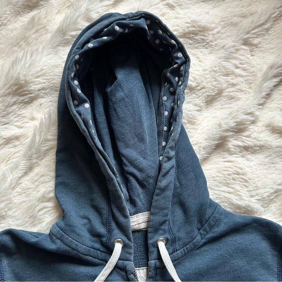 Y2K Hollister navy zip-up hoodie with classic logo embroidery — polkadot hood ❤️ - Picture 3 of 5
